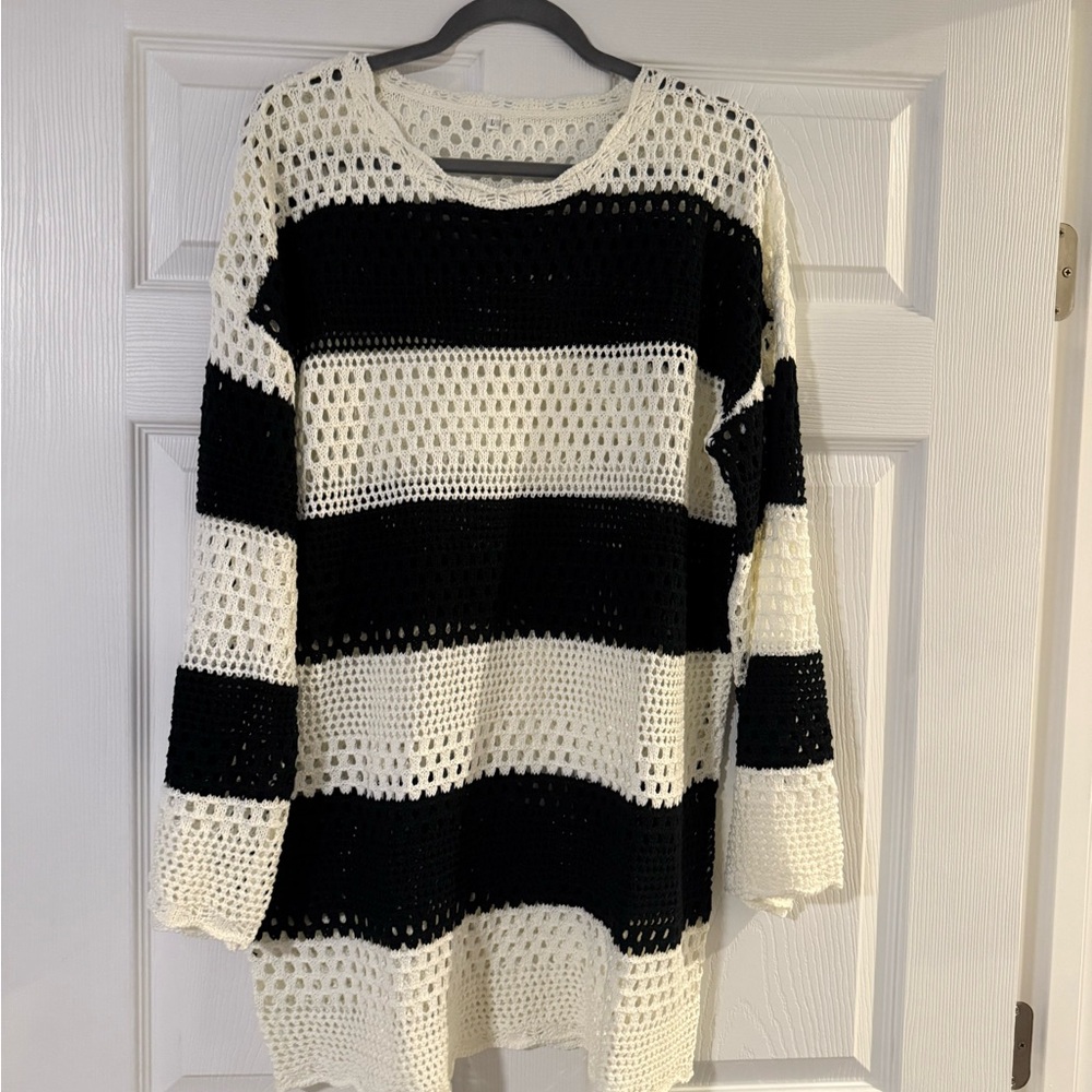 Stylish Black and White Striped Swim Coverup
